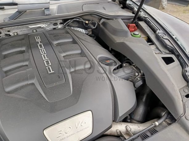 Porsche Cayenne S · Ano 2013