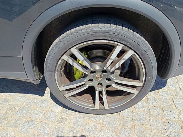 Porsche Cayenne S · Ano 2013