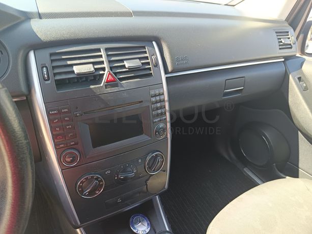Mercedes-Benz B 180 CDI · Ano 2009