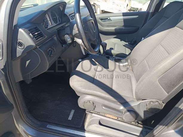 Mercedes-Benz B 180 CDI · Ano 2009
