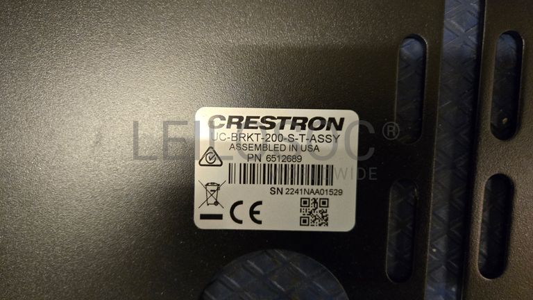 2 Supports Crestron UC-BRKT-200-S-T-ASSY