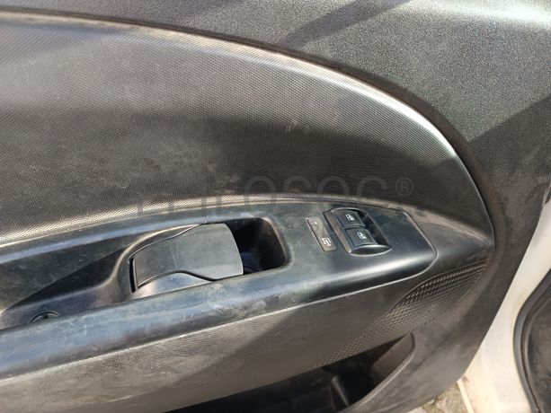 Opel Combo · Ano 2016