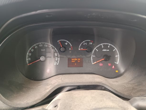 Opel Combo · Ano 2016