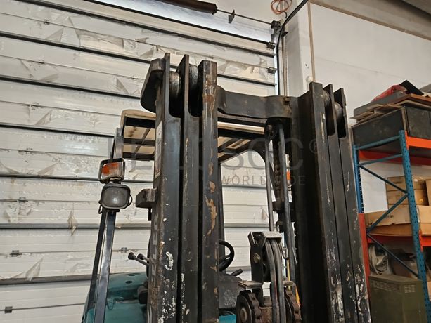 Empilhador Feeler FD30 · Ano 2019