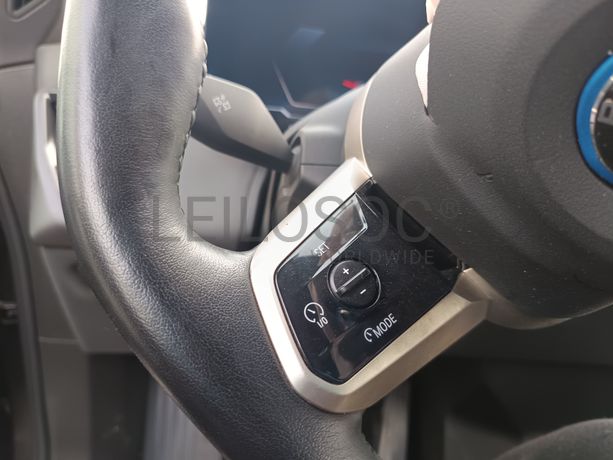 BMW iX XDrive40 · Ano 2023