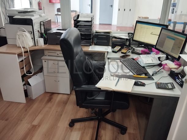 Equipamentos de Escritório, Informática e Apoio Operacional