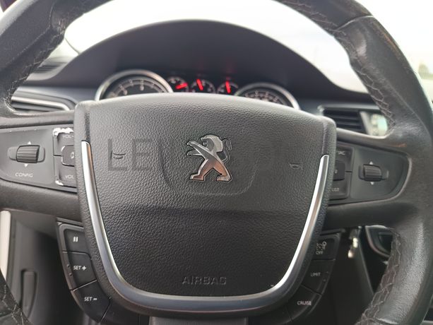 Peugeot 508 1.6 BlueHDi · Ano 2015