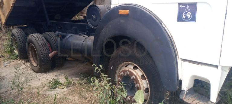 Camião Tata LPK25/6/38