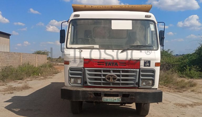 Camião Tata LPK25/6/38