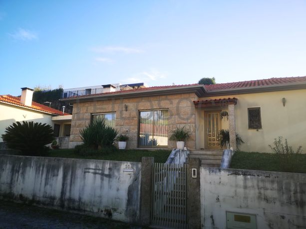 Moradia V3 · Telões, Amarante