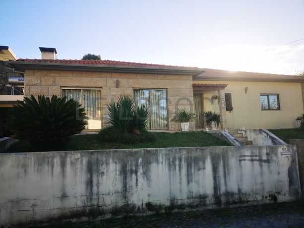 Moradia V3 · Telões, Amarante