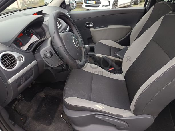 Renault Clio 1.5 dCi · Ano 2012