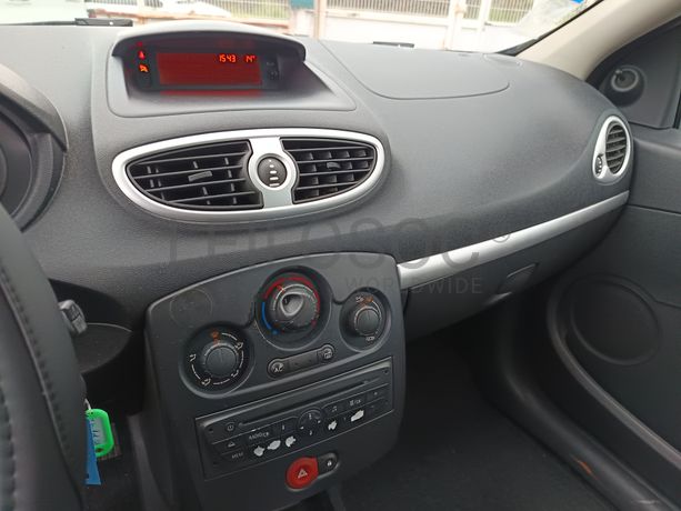 Renault Clio 1.5 dCi · Ano 2012