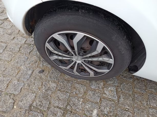 Renault Clio 1.5 dCi · Ano 2012