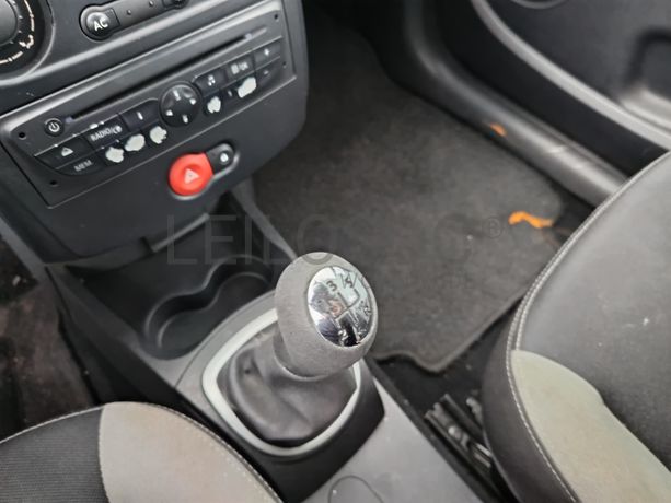 Renault Clio 1.5 dCi · Ano 2012