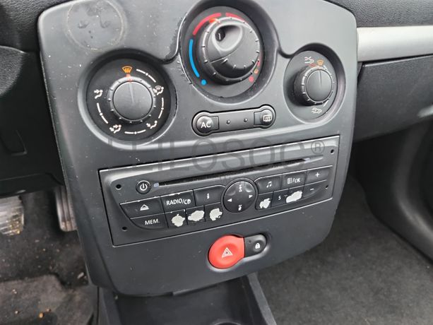 Renault Clio 1.5 dCi · Ano 2012
