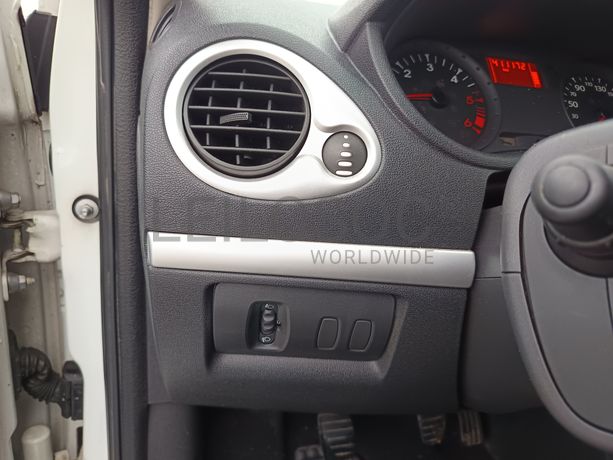 Renault Clio 1.5 dCi · Ano 2012