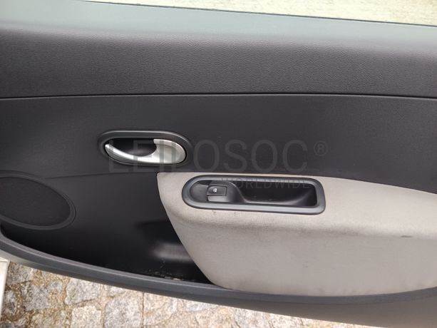 Renault Clio 1.5 dCi · Ano 2012