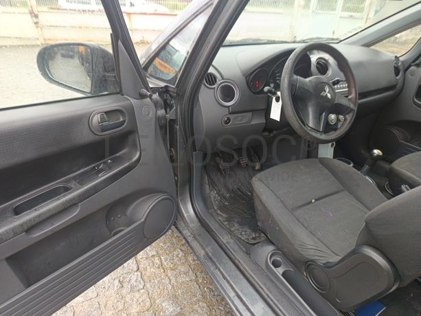 Mitsubishi Colt CZ3 · Ano 2006