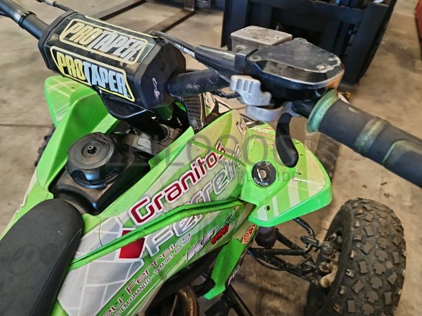 Kawasaki KSF 450 B · Ano 2010