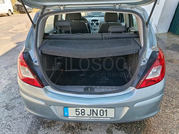 Opel Corsa · Ano 2010