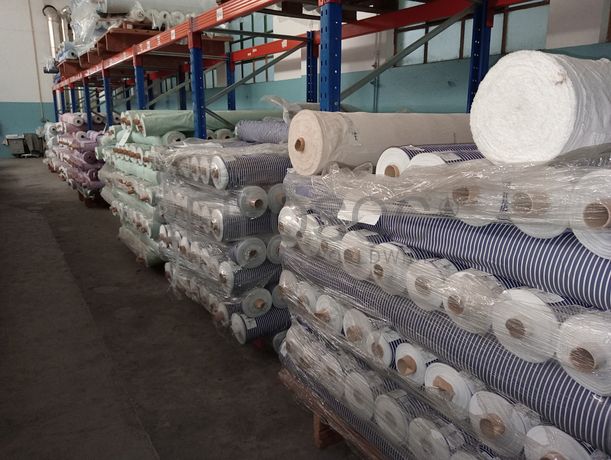 Estantes Industriais · Stock