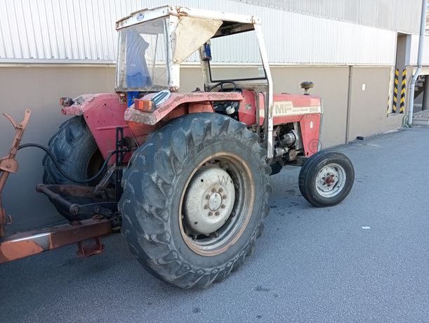 Trator e Reboque Agrícola