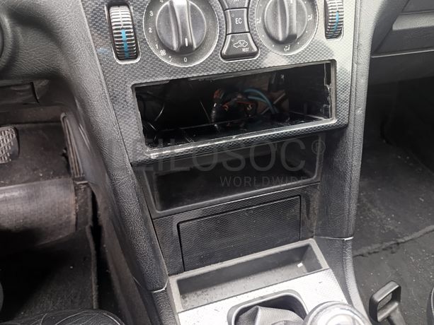 Mercedes-Benz C250 · Ano 1997