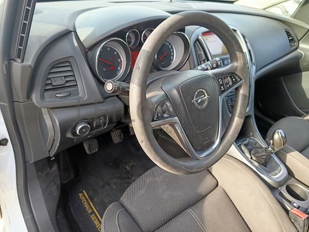 Opel Astra · Ano 2015