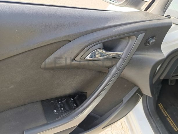 Opel Astra · Ano 2015