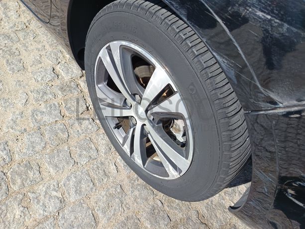 Peugeot 308 · Ano 2015