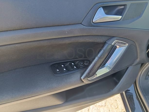 Peugeot 308 · Ano 2015