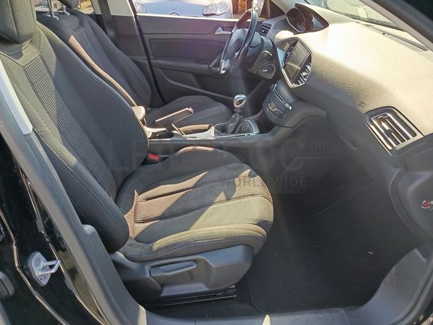 Peugeot 308 · Ano 2015