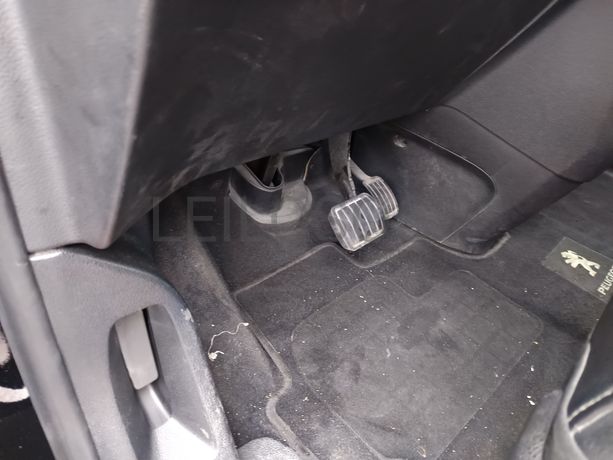 Peugeot Expert Traveller · 8 Lugares · Ano 2018