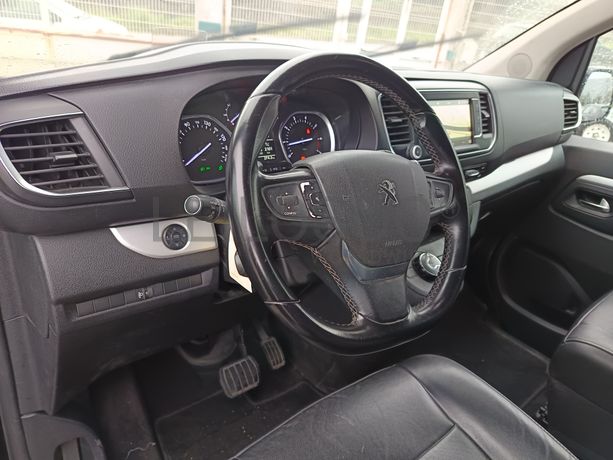 Peugeot Expert Traveller · 8 Lugares · Ano 2018