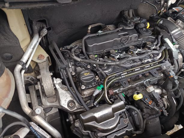 Peugeot Expert Traveller · 8 Lugares · Ano 2018