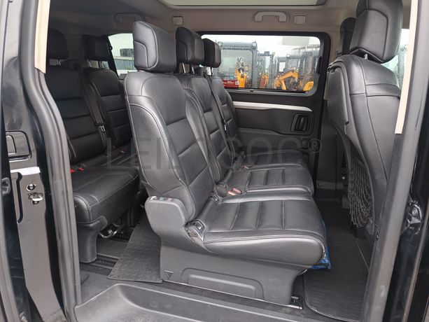 Peugeot Expert Traveller · 8 Lugares · Ano 2018