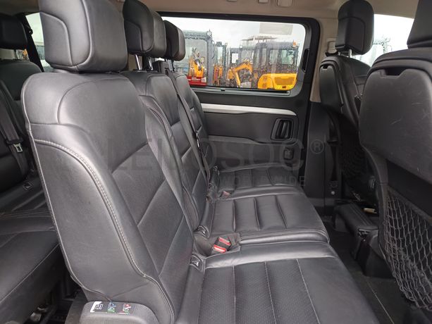 Peugeot Expert Traveller · 8 Lugares · Ano 2018