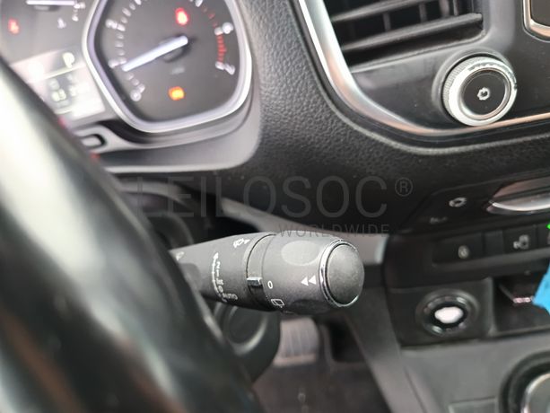 Peugeot Expert Traveller · 8 Lugares · Ano 2018