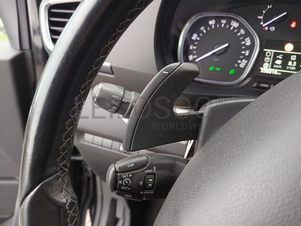 Peugeot Expert Traveller · 8 Lugares · Ano 2018