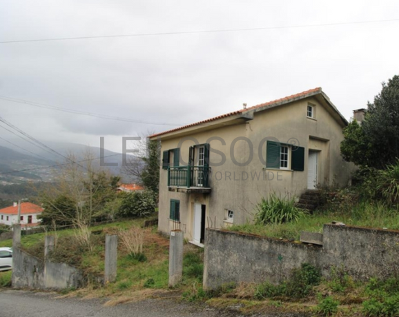 Proporção de 1/2 de Moradia V2 · Melgaço, Viana do Castelo
