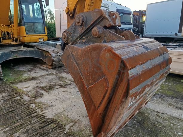 Giratória de Rastos Komatsu PC 210 LC-8 · Ano 2007