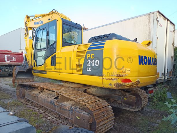 Giratória de Rastos Komatsu PC 210 LC-8 · Ano 2007