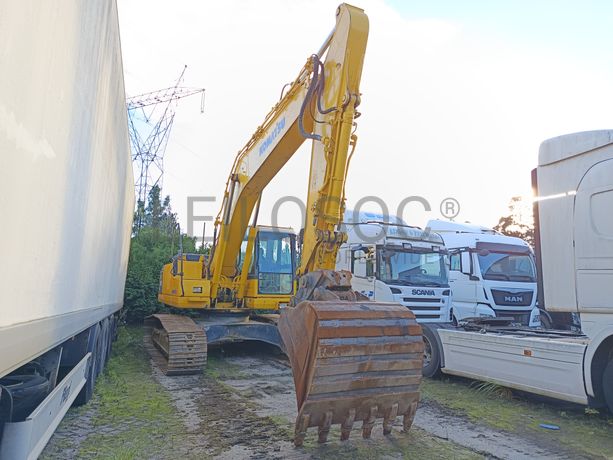 Giratória de Rastos Komatsu PC 210 LC-8 · Ano 2007