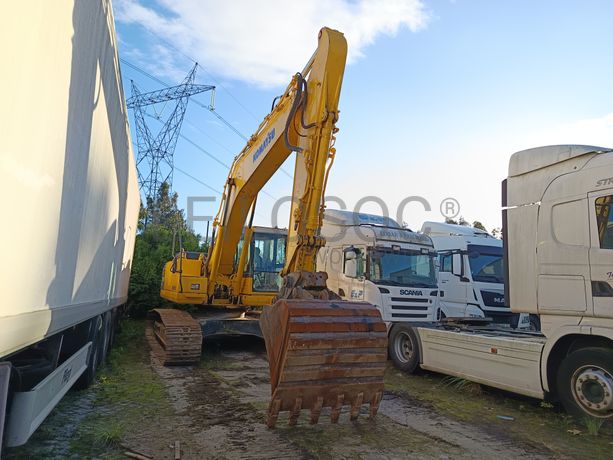 Giratória de Rastos Komatsu PC 210 LC-8 · Ano 2007