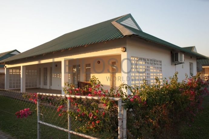 Condomínio Residencial com 32 Moradias em Tete