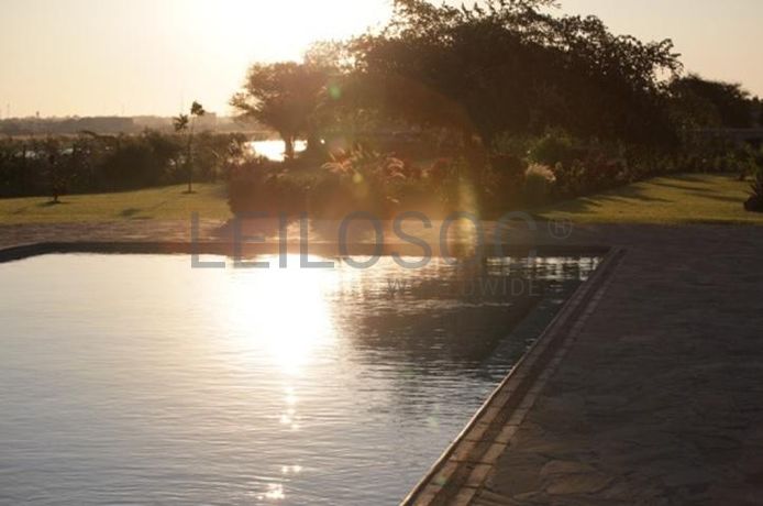 Condomínio Residencial com 32 Moradias em Tete