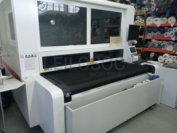 Máquina de corte a laser