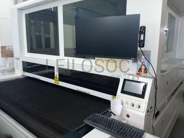 Máquina de corte a laser