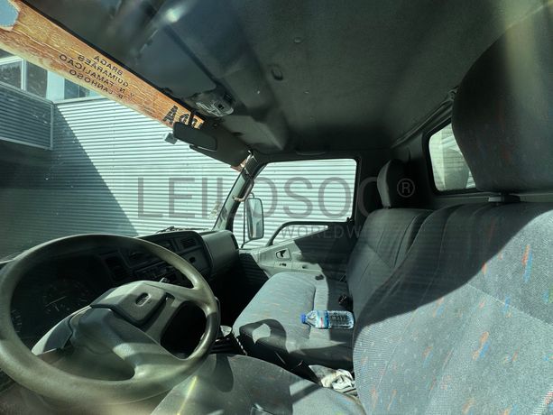 Mitshubishi Canter · Ano 2001